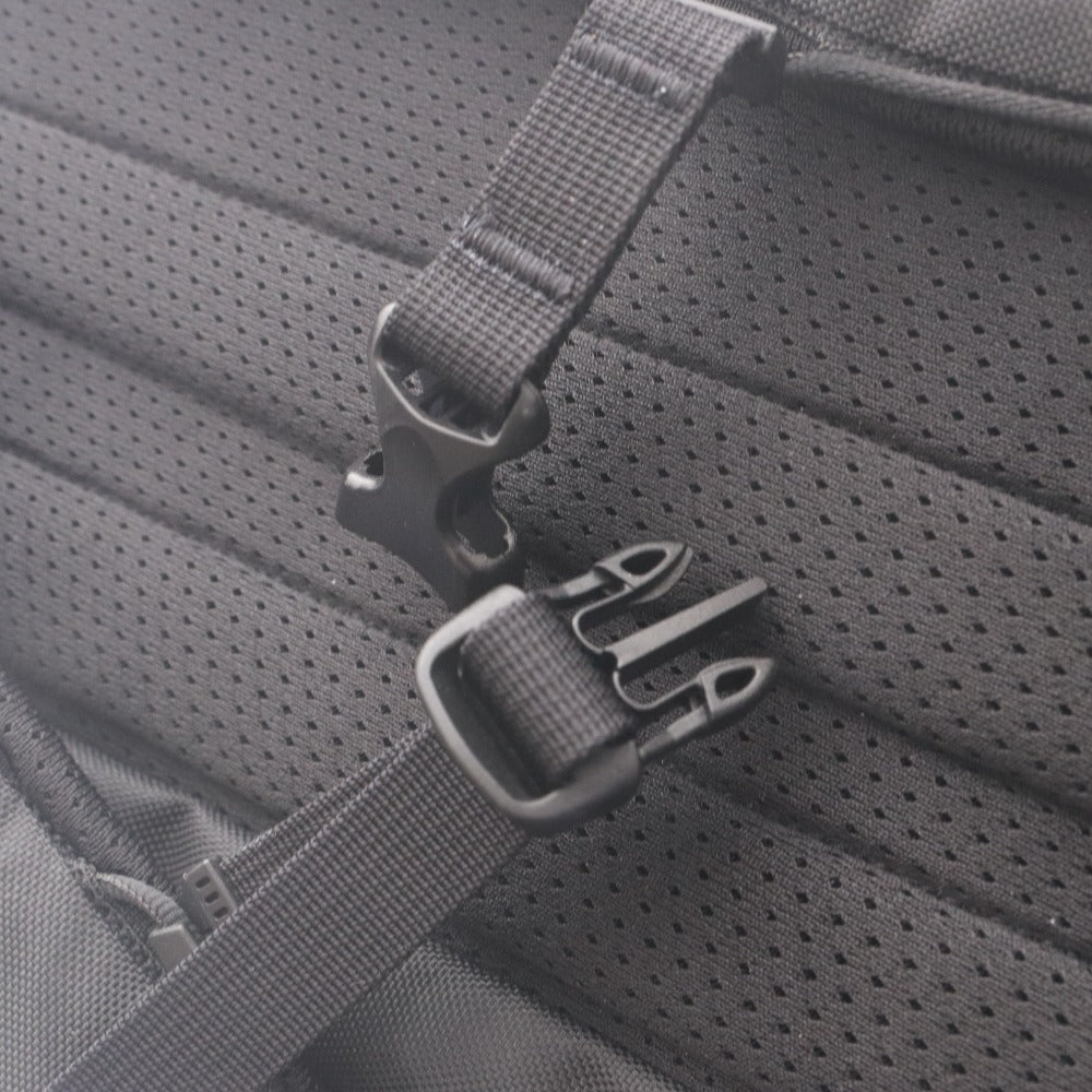 ■ ARC'TERYX Backpack Mantis 16 Outdoor Zipper Pocket Men's Black