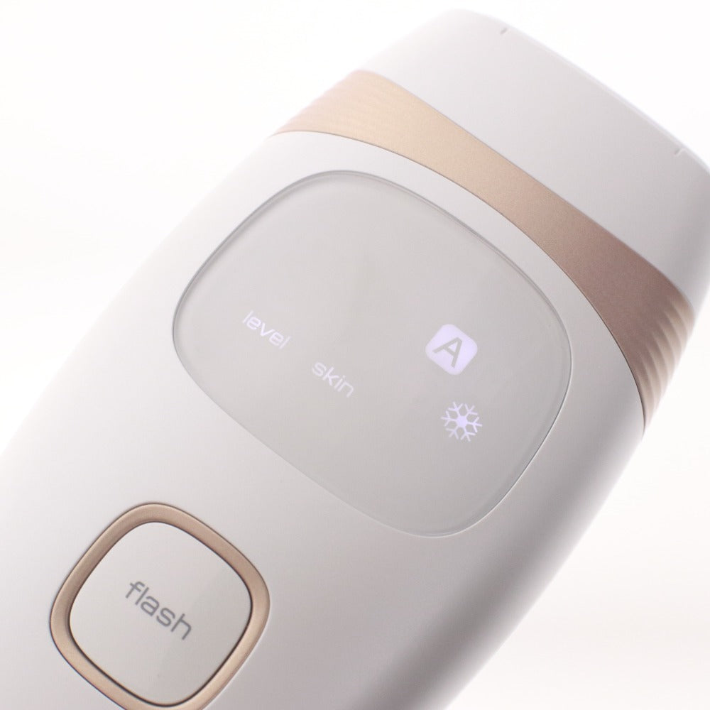 ■ TBC 光美容器 HIKARI BEAUTY 4 PRO ヒカリビューティー 脱毛器 除毛 美容機器 家庭用 付属品付き 通電確認済み