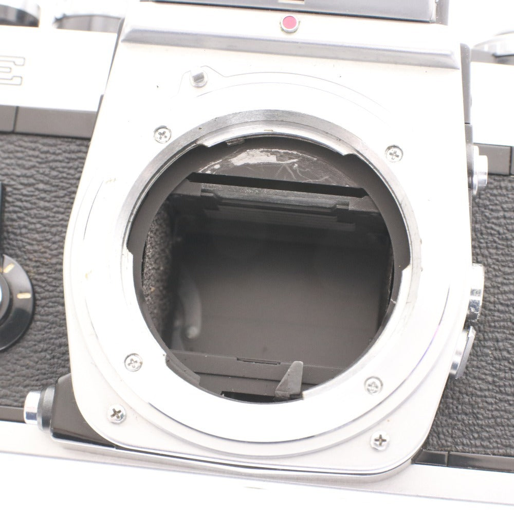 ■ Minolta XE Film Camera MC ROKKOR-PG 1:1.4 50mm with Strap