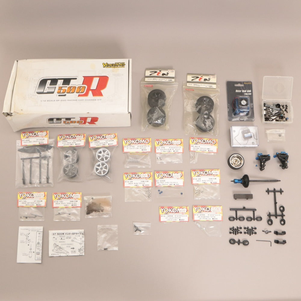 ■ KYOSHO 京商 YOKOMO ヨコモ RC Car 2-Piece Set Lot FW06 Aston Martin GT500 Engine Car Motor Car with Accessories