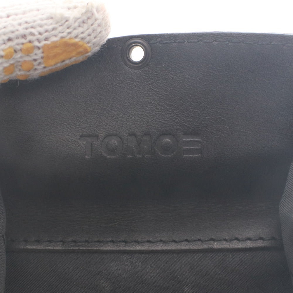 ■ TOMOE トモエ 二つ折り財布 小銭 札 カード入れ 内側ロゴ柄 メンズ レディース ブラック 黒