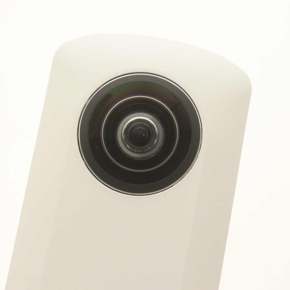 ■ リコー 360度カメラ RICOH THETA ホワイト 全天球イメージ 撮影デバイス コンパクトデジタル 付属品付き 動作確認済み