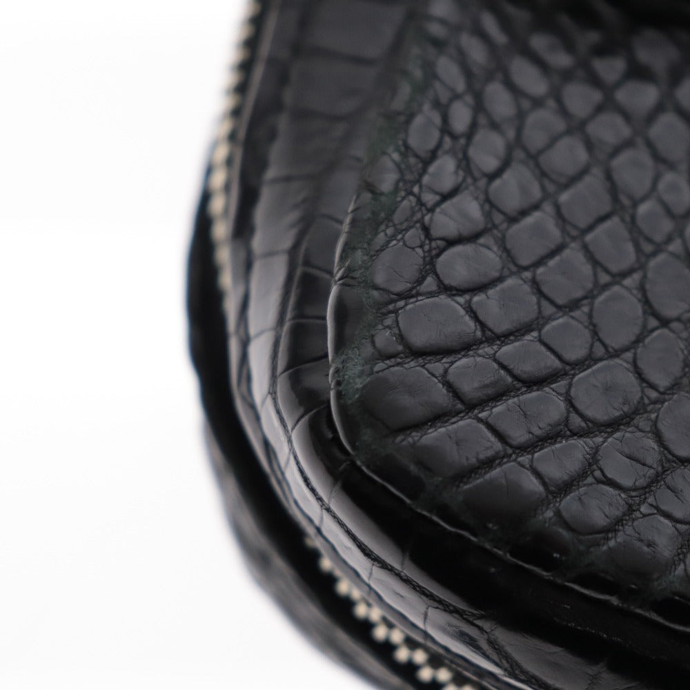 ■ Crocodile handbag leather silver hardware zipper bag ladies black