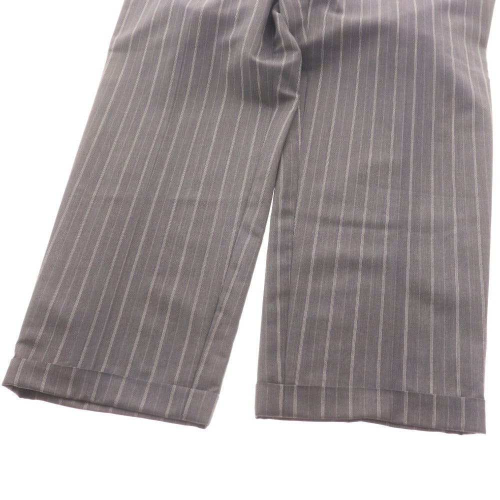 ■ ジャンニヴェルサーチ ダブルスーツ セットアップ トップス ボトムス ピークドラペル 裾ダブル ストライプ メンズ ダークグレー