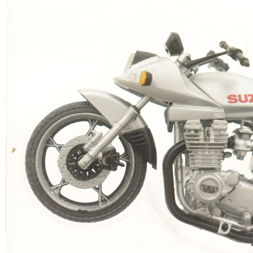 ■ F-toys オートバイ 1/24 Suzuki GSX1100S ブライトシルバーメタリック ロードバイクコレクション ミニカー 箱付き 未使用
