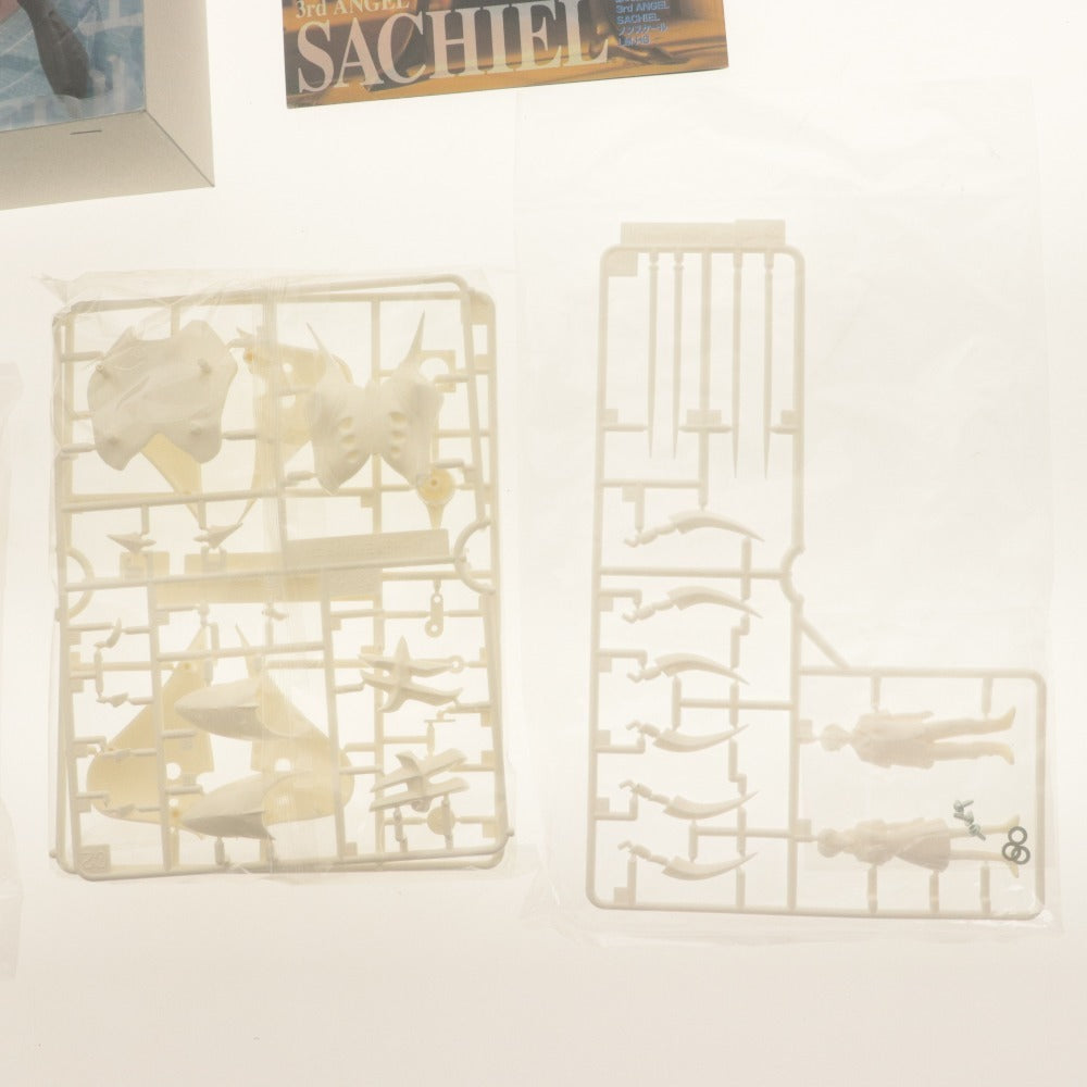 ■ 新世紀エヴァンゲリオン LMHG プラモデル 第3使徒 サキエル SERIES 011 バンダイ 付属品付き 未組立 未開封 未使用