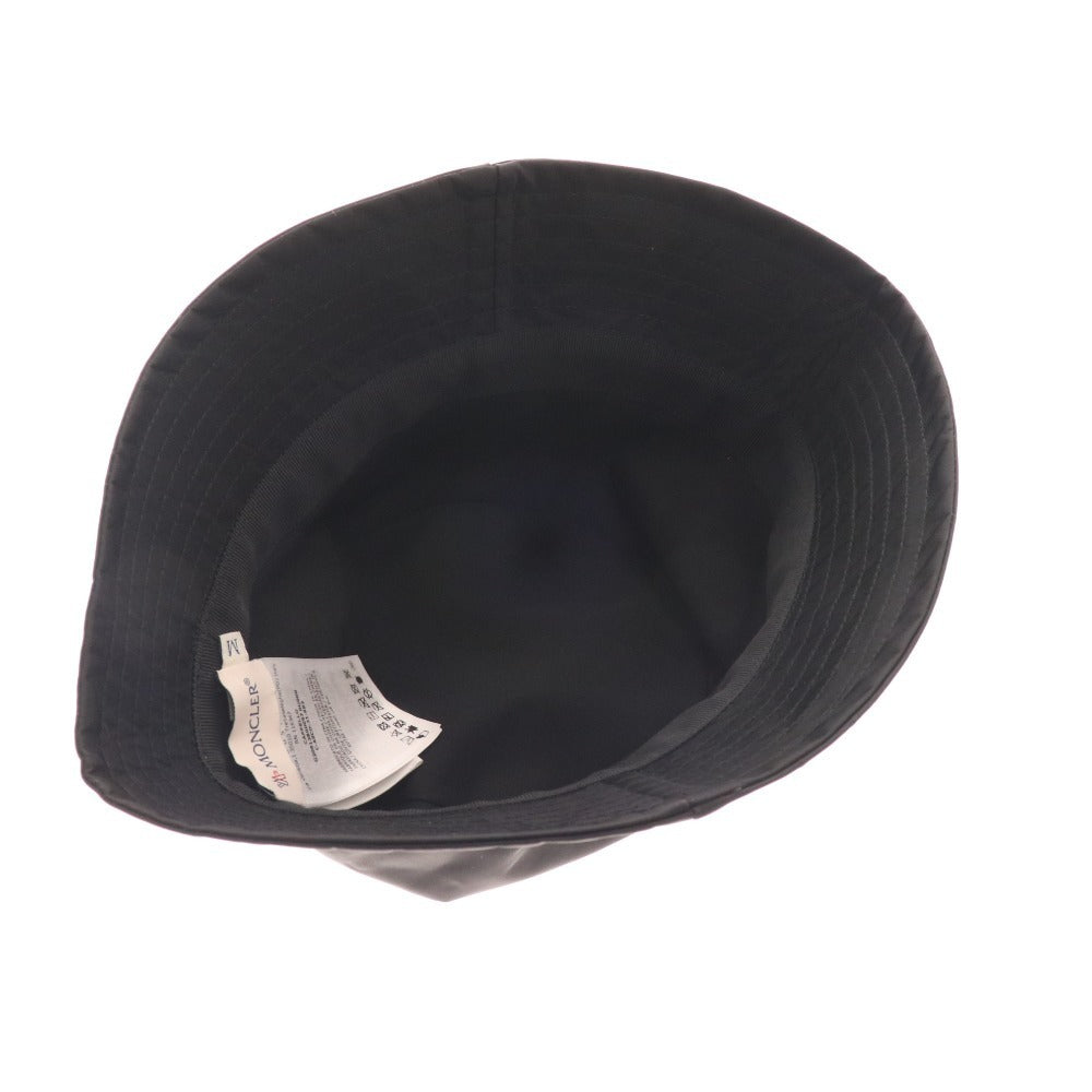 ■ モンクレール CAPPELLO バケットハット 帽子 ナイロン ロゴワッペン メンズ レディース M ブラック