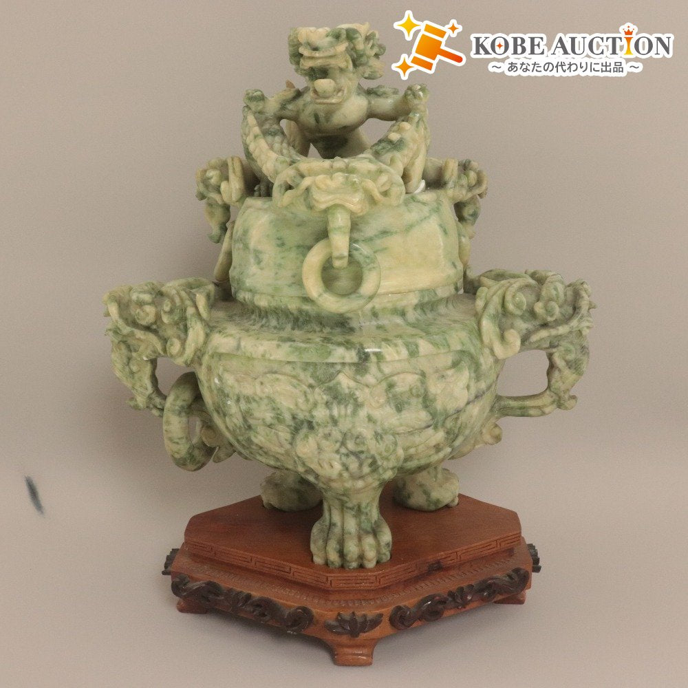 ■ 中国美術 翡翠 ヒスイ 遊環双龍耳 三足香炉 細密彫刻 龍 獅子 玉石 天然 古玩 置物 縁起物 全長35.5cm 重量10.5kg 唐木台座付き 訳あり