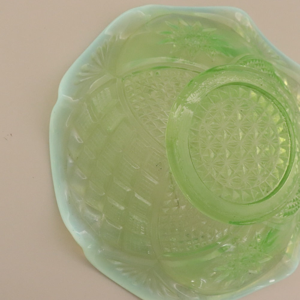 ■ Jefferson Glass ジェファーソン グラス ガラスボウル Tokyo 東京パターン アメリカ 花柄 総柄 中鉢 皿 器 グリーン 全長19cm