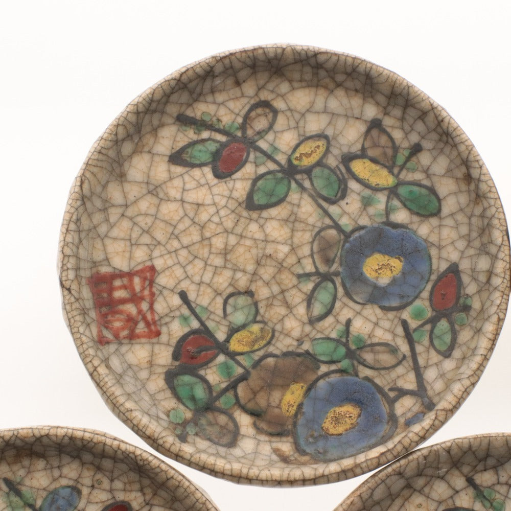■ Kyoto Awataguchi Ware Overglaze Enamel Camellia Design Small Saucers, Set of 5 / Five Pieces, Crackle Glaze, Leaf and Flower Pattern, Kenzan Style Copy, Ceramic Seal Present, Pottery, Fine Art, Antique, Overall Length 10 cm