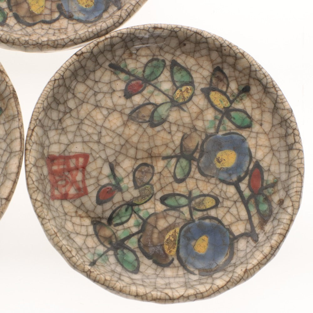 ■ Kyoto Awataguchi Ware Overglaze Enamel Camellia Design Small Saucers, Set of 5 / Five Pieces, Crackle Glaze, Leaf and Flower Pattern, Kenzan Style Copy, Ceramic Seal Present, Pottery, Fine Art, Antique, Overall Length 10 cm