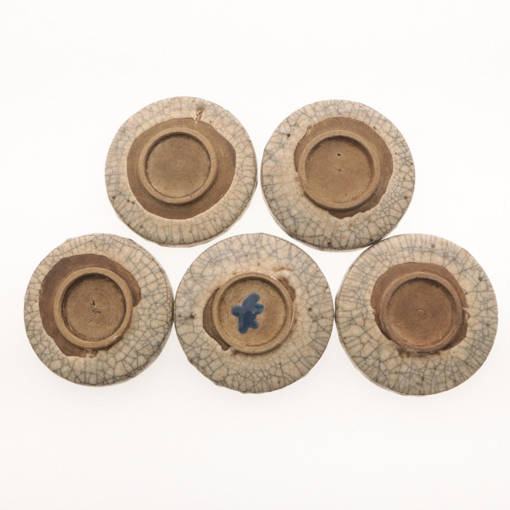 ■ Kyoto Awataguchi Ware Overglaze Enamel Camellia Design Small Saucers, Set of 5 / Five Pieces, Crackle Glaze, Leaf and Flower Pattern, Kenzan Style Copy, Ceramic Seal Present, Pottery, Fine Art, Antique, Overall Length 10 cm