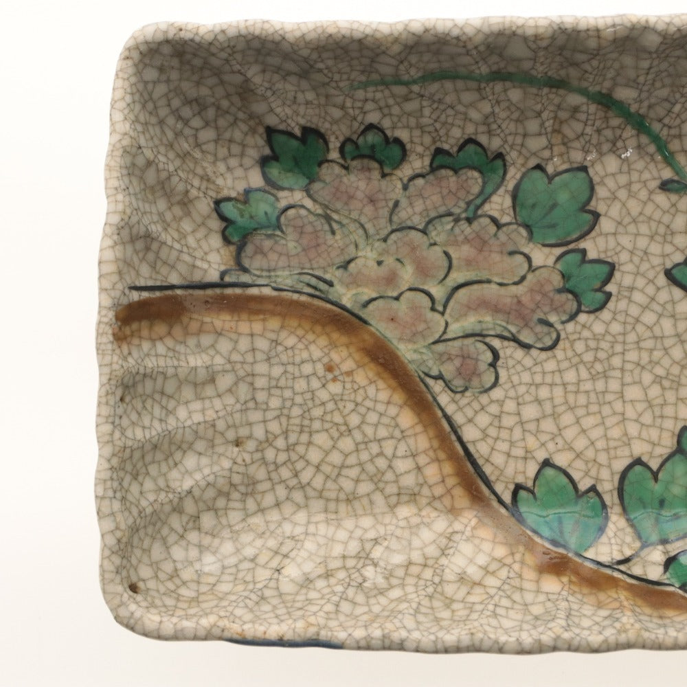 ■ Kyoto Awataguchi Ware, Overglaze Enamel Floral Design, Square Plate, Kenzan Style, Pattern, Signed, Seal, Ceramic, Sweets, Ornament, Medium Rectangular Plate, Overall Length 19.6 cm