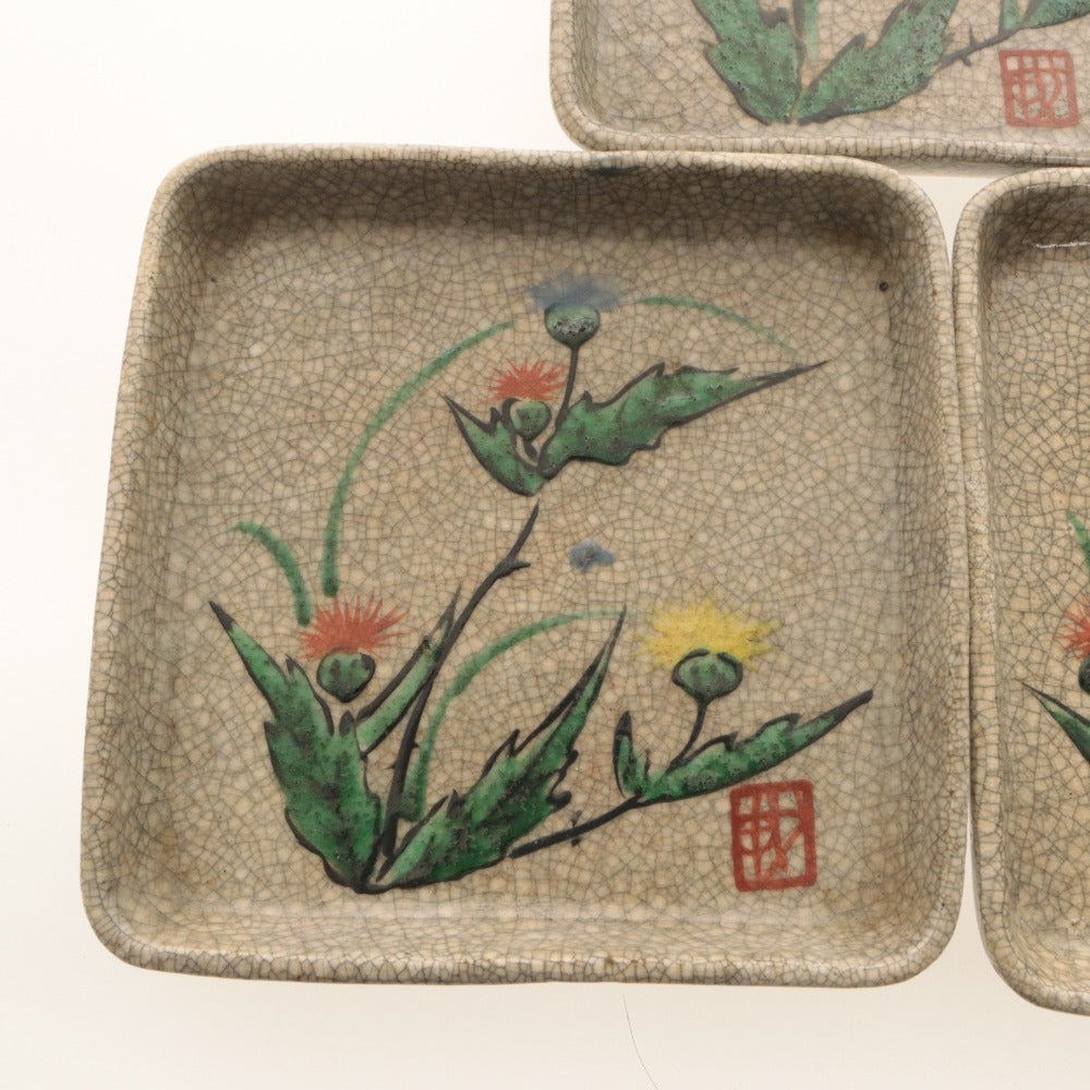 ■ Kyoto Awataguchi Ware Overglaze Enamel Thistle-Patterned Square Saucers, Set of 3/Three Pieces, Floral Design, Kenzan Style, Crazed Glaze, Signed, Seal, Ceramic, Individual Small Saucers, Antiques, Overall Length 15 cm