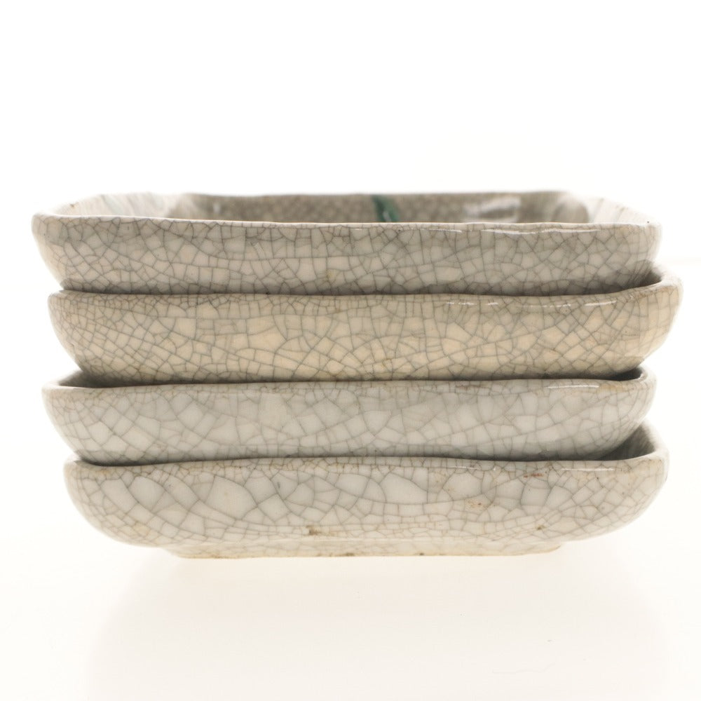 ■ Kyoto Awataguchi Ware Overglaze Enamel Bamboo-Patterned Square Plate, Set of 4/Four-Piece Set, Floral Design, Kenzan Style, Crazed Glaze, Appetizer Plate, Signed, Seal Mark, Ceramic, Square Medium Plate, Antique, Overall Length 18 cm