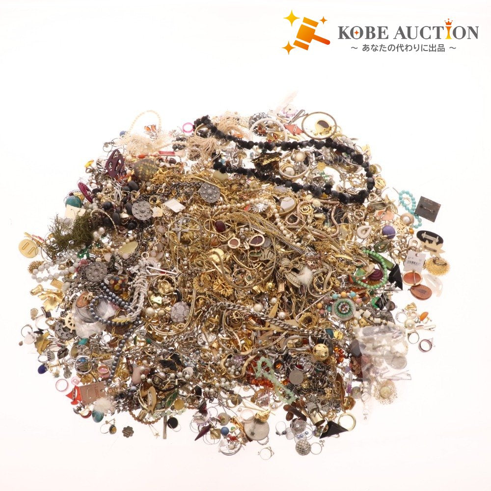 ■ Imitation accessories bulk set, bulk sale, about 10kg, necklaces, rings, brooches, etc.