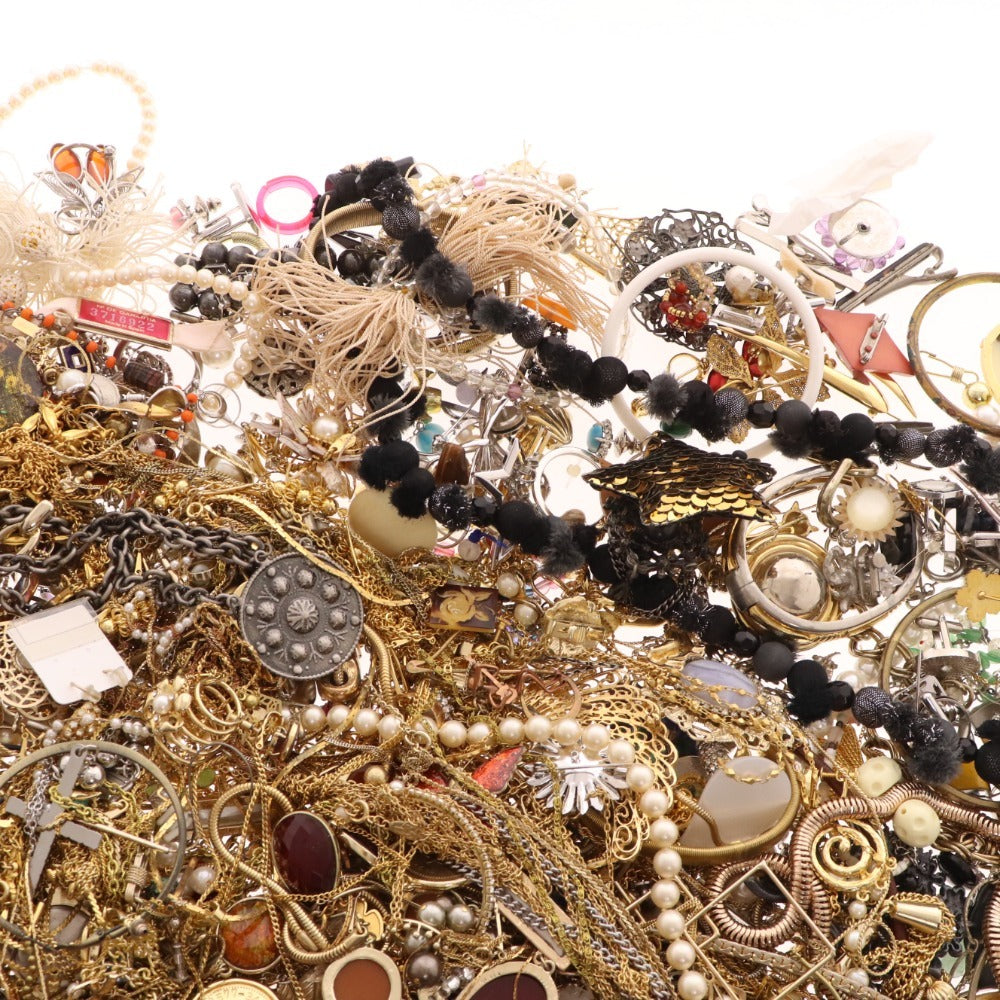 ■ Imitation accessories bulk set, bulk sale, about 10kg, necklaces, rings, brooches, etc.