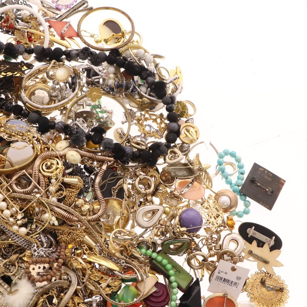 ■ Imitation accessories bulk set, bulk sale, about 10kg, necklaces, rings, brooches, etc.
