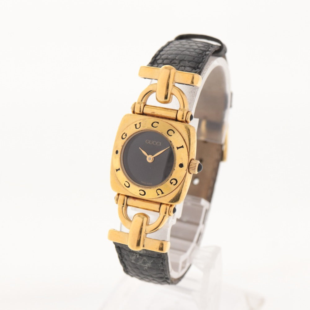 ■ GUCCI グッチ 腕時計 ホースビット 6300L 刻印 0062904 クオーツ スクエア ヴィンテージ レディース ゴールド ブラック 動作未確認
