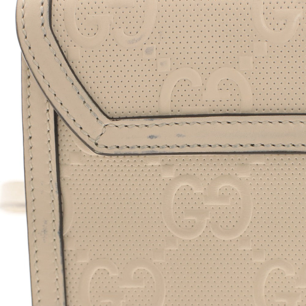 ■ GUCCI グッチ GGエンボス メッセンジャーバッグ 625782 マグネット ファスナー ポケット メンズ レディース アイボリー系 未使用