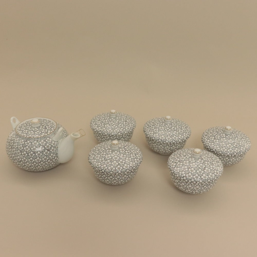■ Masahide Arita Ware Teaware Set, Teapot with Lid, Yunomi Tea Cups, Gyokusaibai-zume Design, Set of 5, Signed, with Original Box, Unused