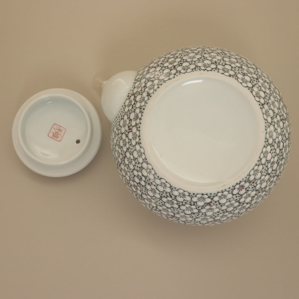 ■ Masahide Arita Ware Teaware Set, Teapot with Lid, Yunomi Tea Cups, Gyokusaibai-zume Design, Set of 5, Signed, with Original Box, Unused