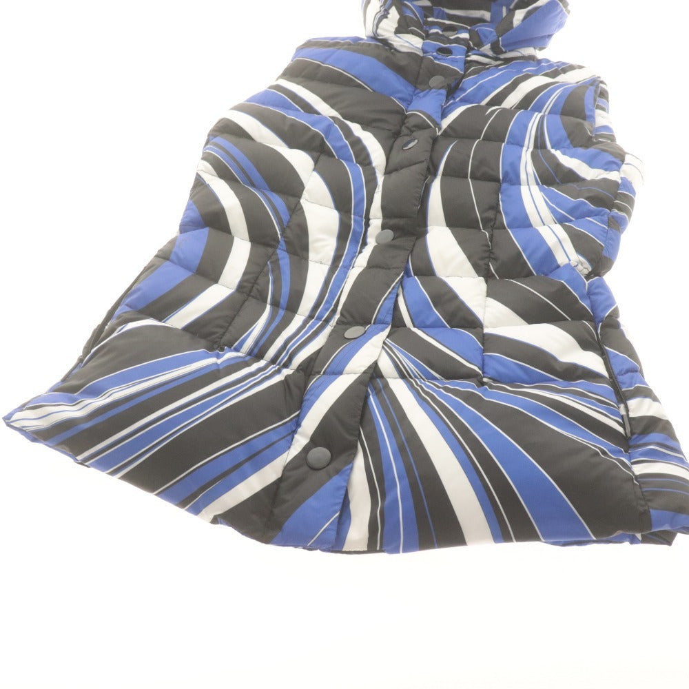 ■ Emilio Pucci エミリオプッチ ダウンベスト ノースリーブ アウター 取り外し式フード 総柄 76YB06 レディース 38 (S相当) 白黒 ブルー