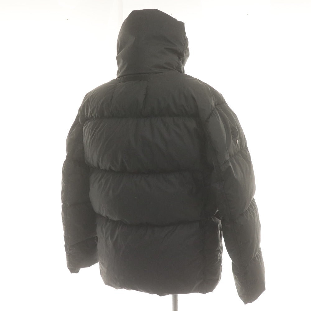 □ 1017 ALYX 9SM(ALYX) × MONCLER ダウンジャケット E209Y4230000