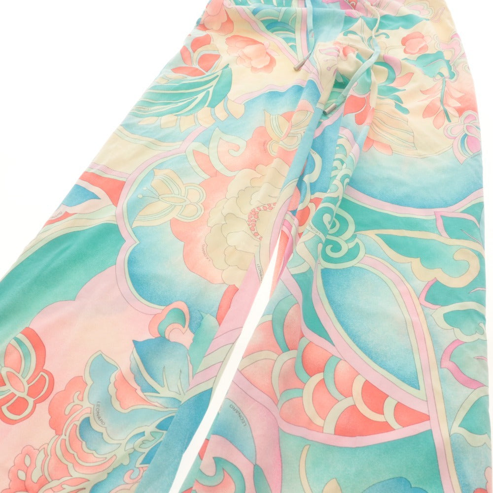 ■ レオナールファッション LEONARD FASHION パンツ ボトムス 花 蝶 ストレッチ レディース38(M相当）マルチカラー 未使用 タグ付き