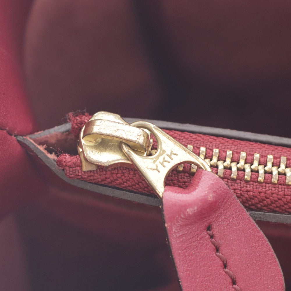 ■ アクセソワドゥマドモワゼル ハンドバッグ 鞄 チャック ポケット レザー レディース レッド系