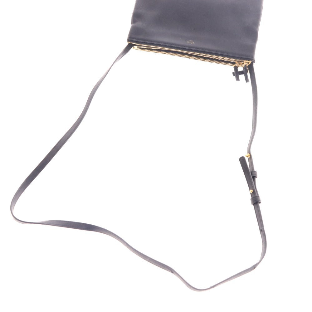 ■ セリーヌ トリオ ラージ ショルダーバッグ 鞄 斜め掛け ゴールド金具 レディース ブラック