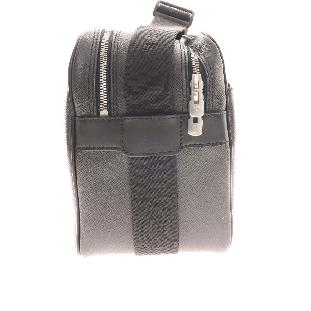 ■ Louis Vuitton Shoulder Bag CE0096 Bag Taiga Reporter Aldwaz Men's Black Accessories Included
