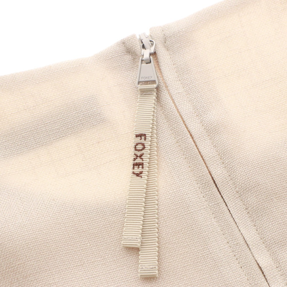 ■ フォクシー ニューヨーク FOXEY ワンピース ノースリーブ 42274 レディース 38(S相当）ライトベージュ 付属品付き 未使用