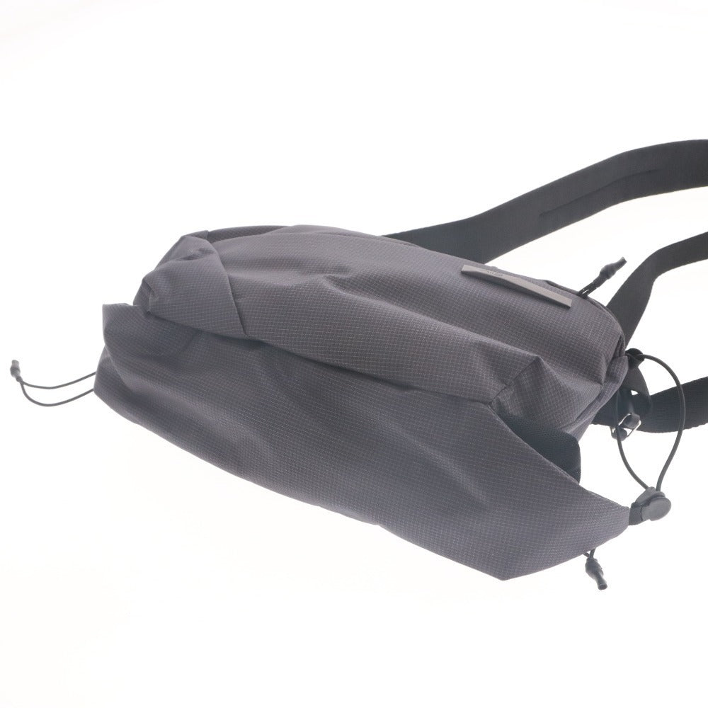 ■ NIID 二ード スリング バッグ ショルダーバッグ 鞄 NEO NOMAD SLING ウイングポケット ファスナー メンズ グレー 未使用