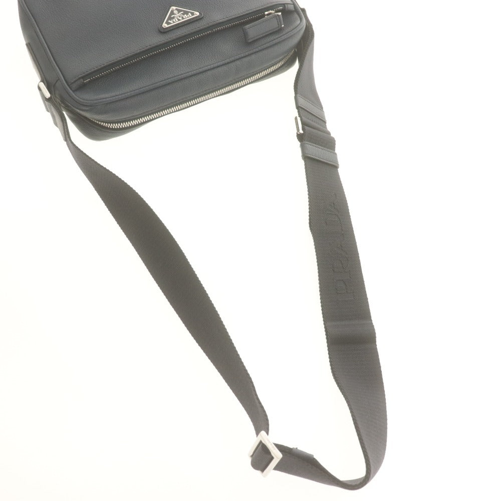 ■ PRADA プラダ ショルダーバッグ 鞄 2VH094 165 トライアングルロゴ ヴィッテロ シティ レザー 革 メンズ レディース ネイビー