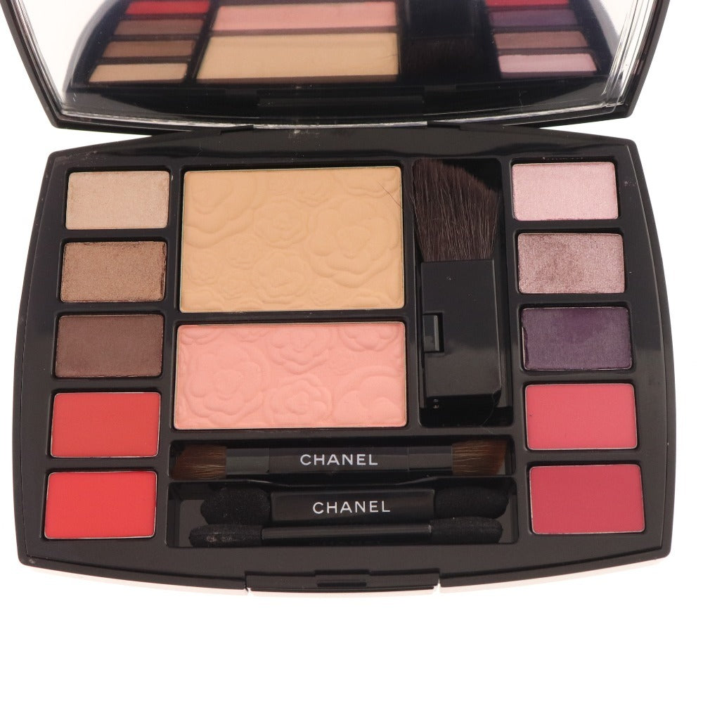 ■ シャネル トラベルメイクアップパレット アーモニードゥカメリア コスメ アイシャドウ 口紅 フェイスパウダー 箱付き 未開封 未使用