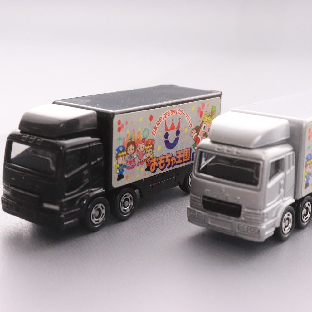 ■ Asakura Transportation Co., Ltd. Tomica 3-Piece Set Bulk Sale Toy Kingdom Toys Kingdom Super Great Truck Miniature Car White Black