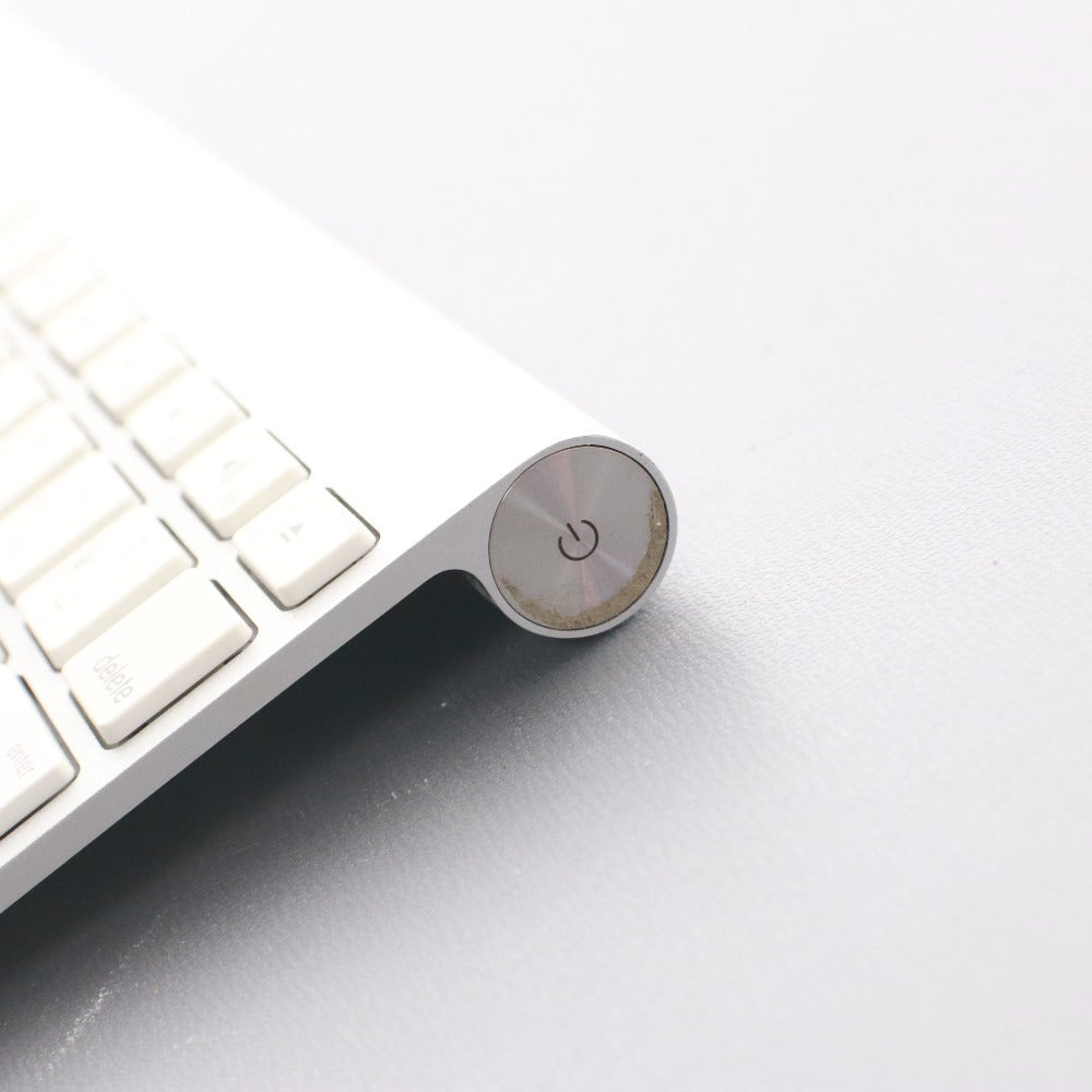 ■ Apple アップル ワイヤレスキーボード A1314 純正部品 マウス 付属品付き