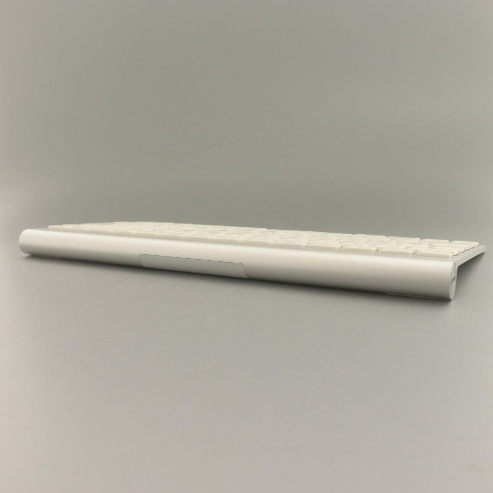 ■ Apple Wireless Keyboard and Mouse Set (2-Piece Set) A1314 A1296 White