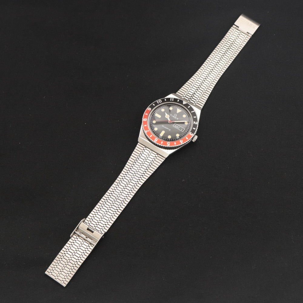 ■ Q TIMEX Timex Watch TW2U-61300 Black x Red Coke Bezel Stainless Steel Quartz Men's Silver Untested