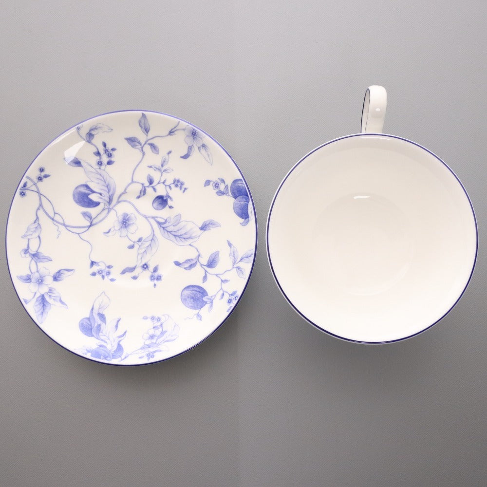 ■ WEDGWOOD ウェッジウッド カップ ソーサー 2客セット 洋食器 イングランド製 ホワイト ブルー 箱付き