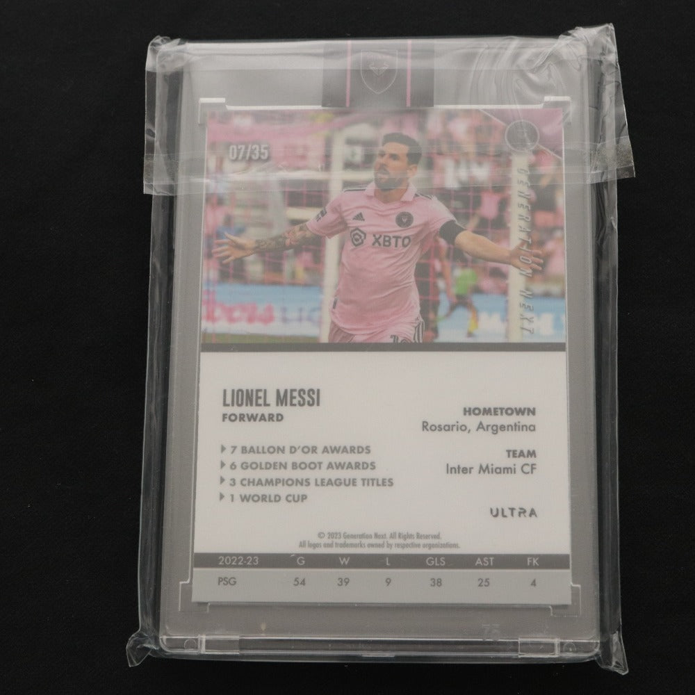 ■ Messi リオネル・メッシ トレーディングカード 07/35 世界35枚限定 インテル・マイアミCF PSG 2022-23スタンドケース付き 未開封未使用