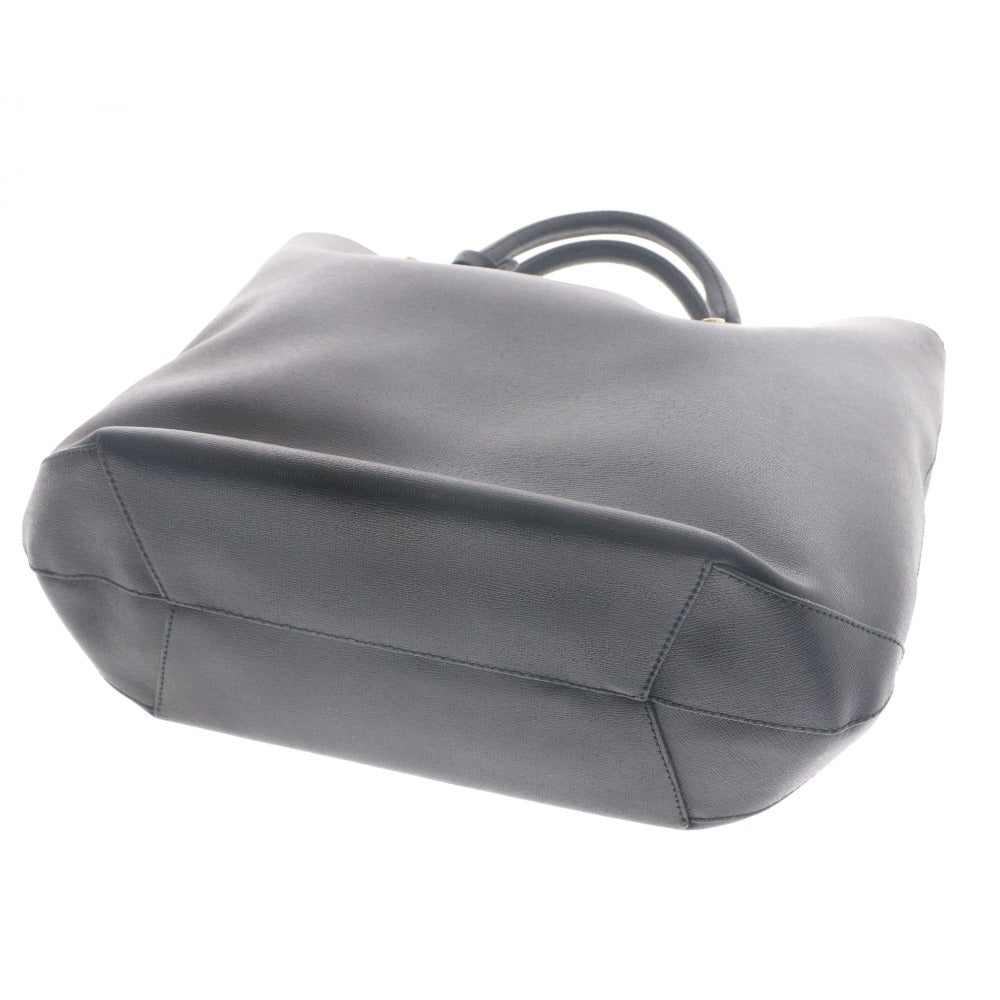 ■ FURLA フルラ ハンドバッグ ショルダーバッグ 鞄 マグネット ポケット ゴールド金具 メンズ レディース ブラック 袋付き