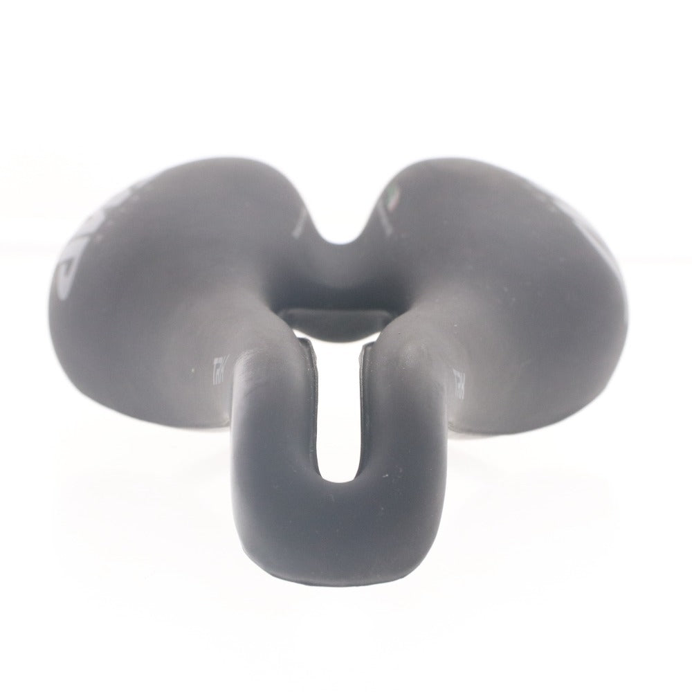 ■ SELLE SMP セラSMP クロス バイク サドル TRK LARGE BLACK MATT TRKLGE03-NE ロングライド サイクリング パーツ ブラック