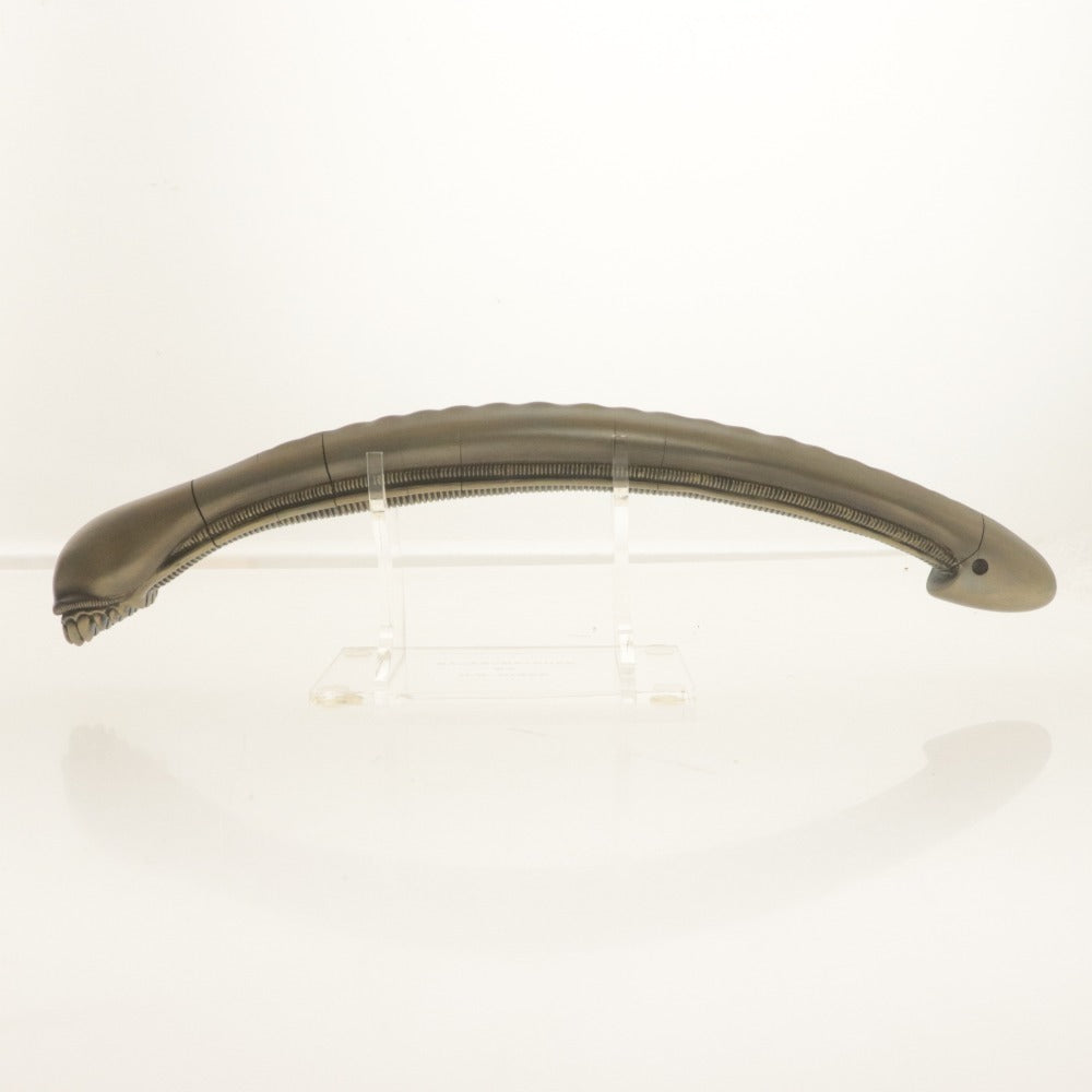 ■ Figure GIGER'S BACKSCRATCHER Mago-No-Te Backscratcher HR Giger's Alien Green Metal with Accessories