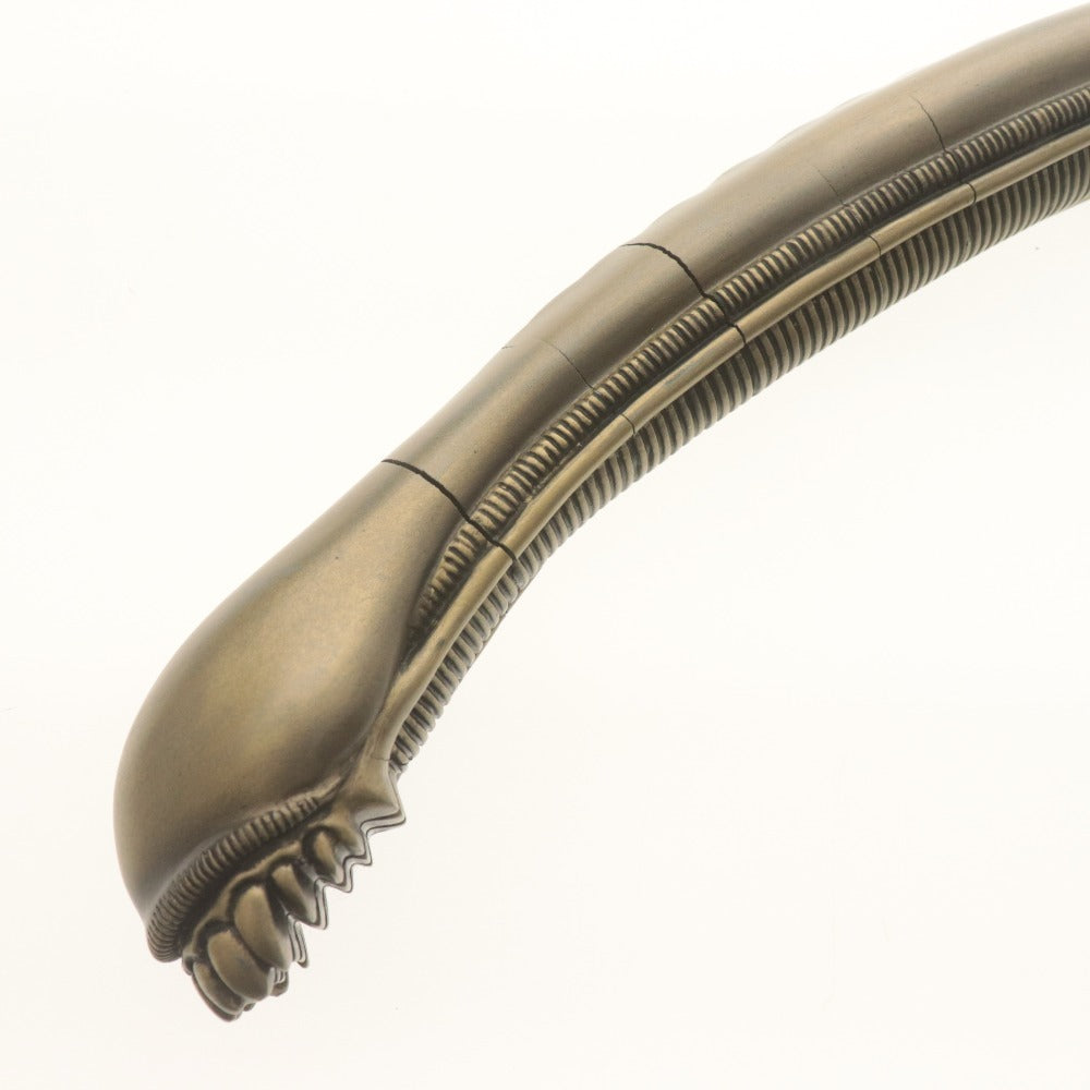 ■ Figure GIGER'S BACKSCRATCHER Mago-No-Te Backscratcher HR Giger's Alien Green Metal with Accessories