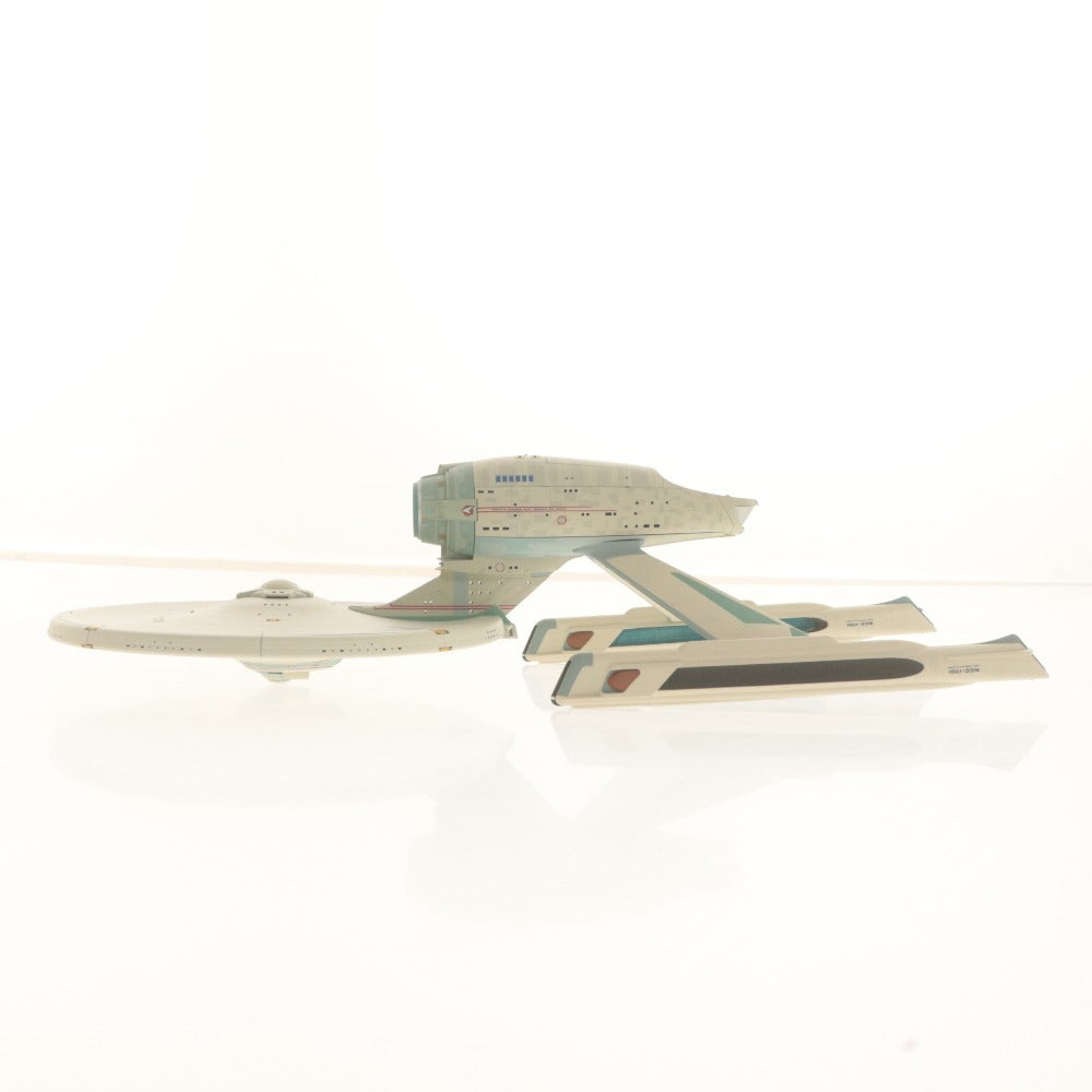 ■ バンダイ プラモデル 1/850 U.S.S. エンタープライズ NCC-1701 STAR TREK スタートレック 付属品付き 発光未確認 完成品
