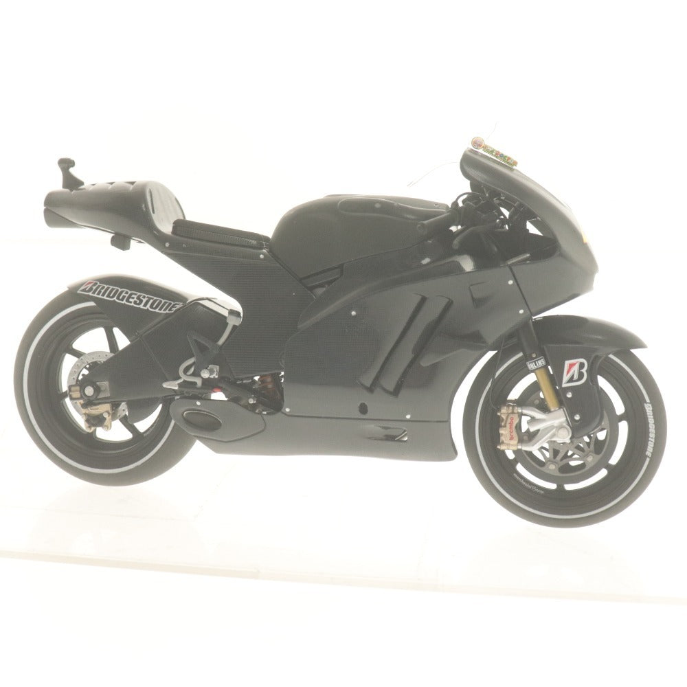 ■ ミニチャンプス ミニカー バイク DUCATI DESMOSEDICI GP11-Valencia Test 2010-Valentino Rossi 1/12 箱付き