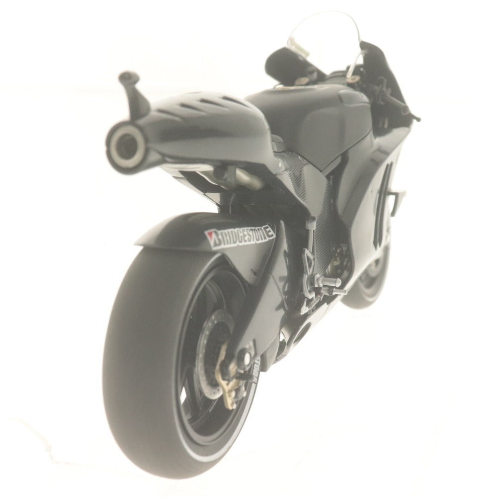 ■ ミニチャンプス ミニカー バイク DUCATI DESMOSEDICI GP11-Valencia Test 2010-Valentino Rossi 1/12 箱付き