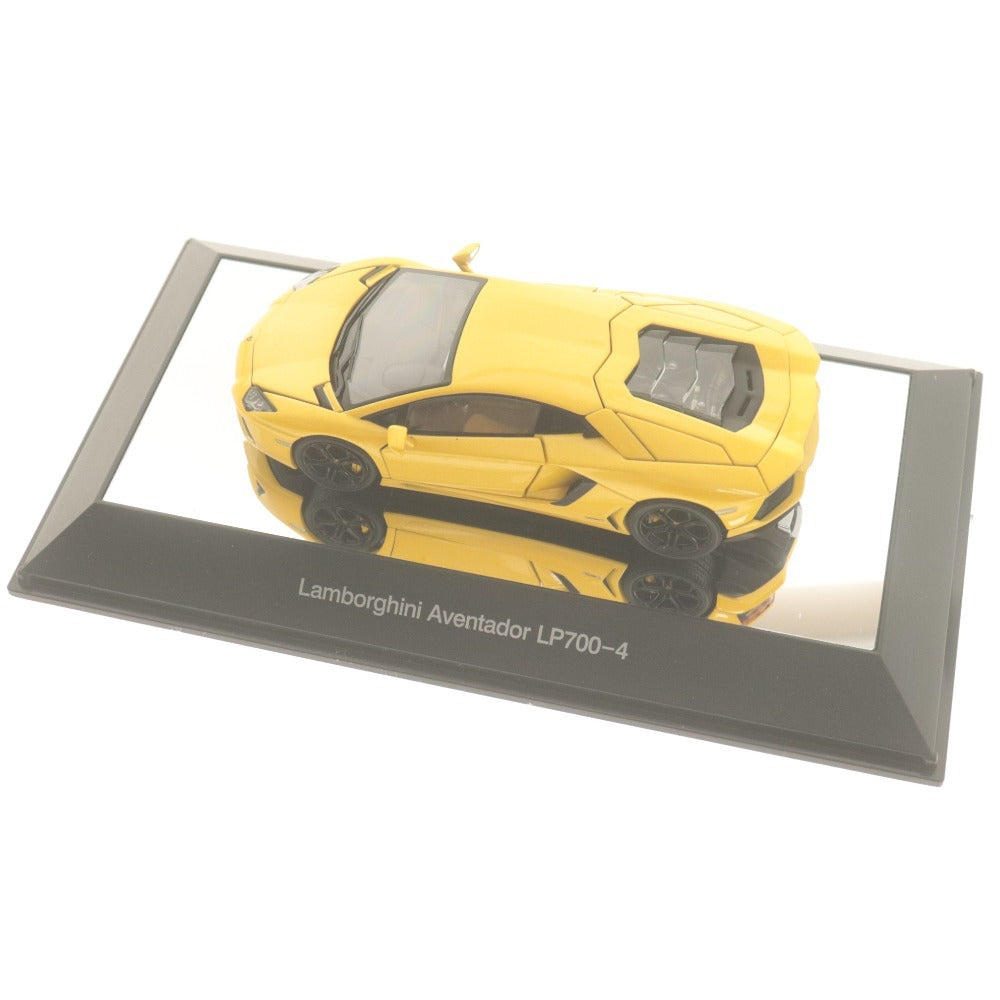 ■ AUTOart オートアート ミニカー ランボルギーニ アヴェンタドール LP700-4 1/43 イエロー付属品付き